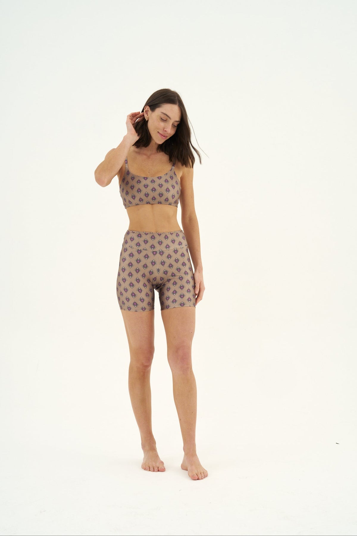 Shorts High Ancestral Desert – costas