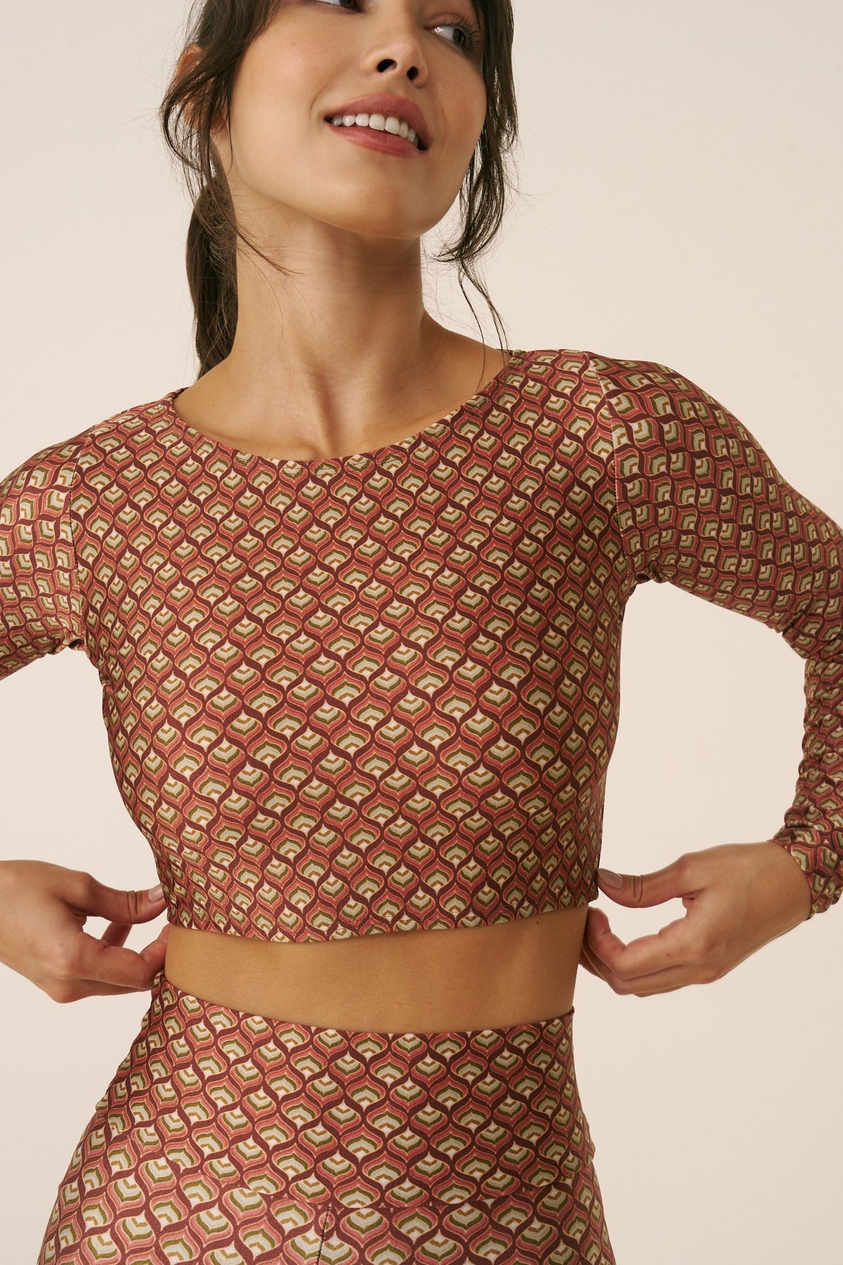 Top cropped manga longa Aura