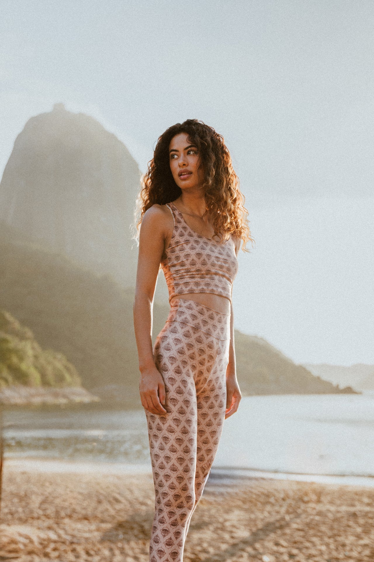 Slim Hamsá Mocha Legging Pants