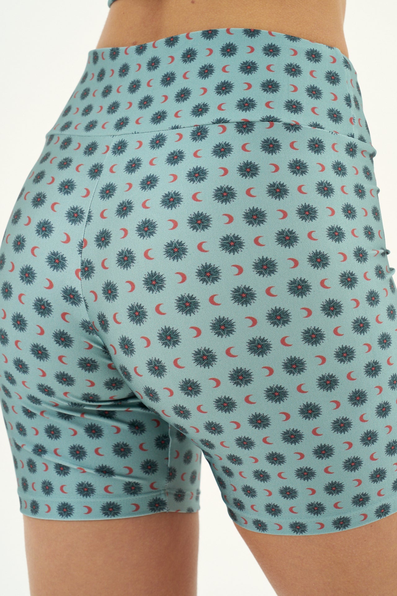 Shorts High Blue Sky