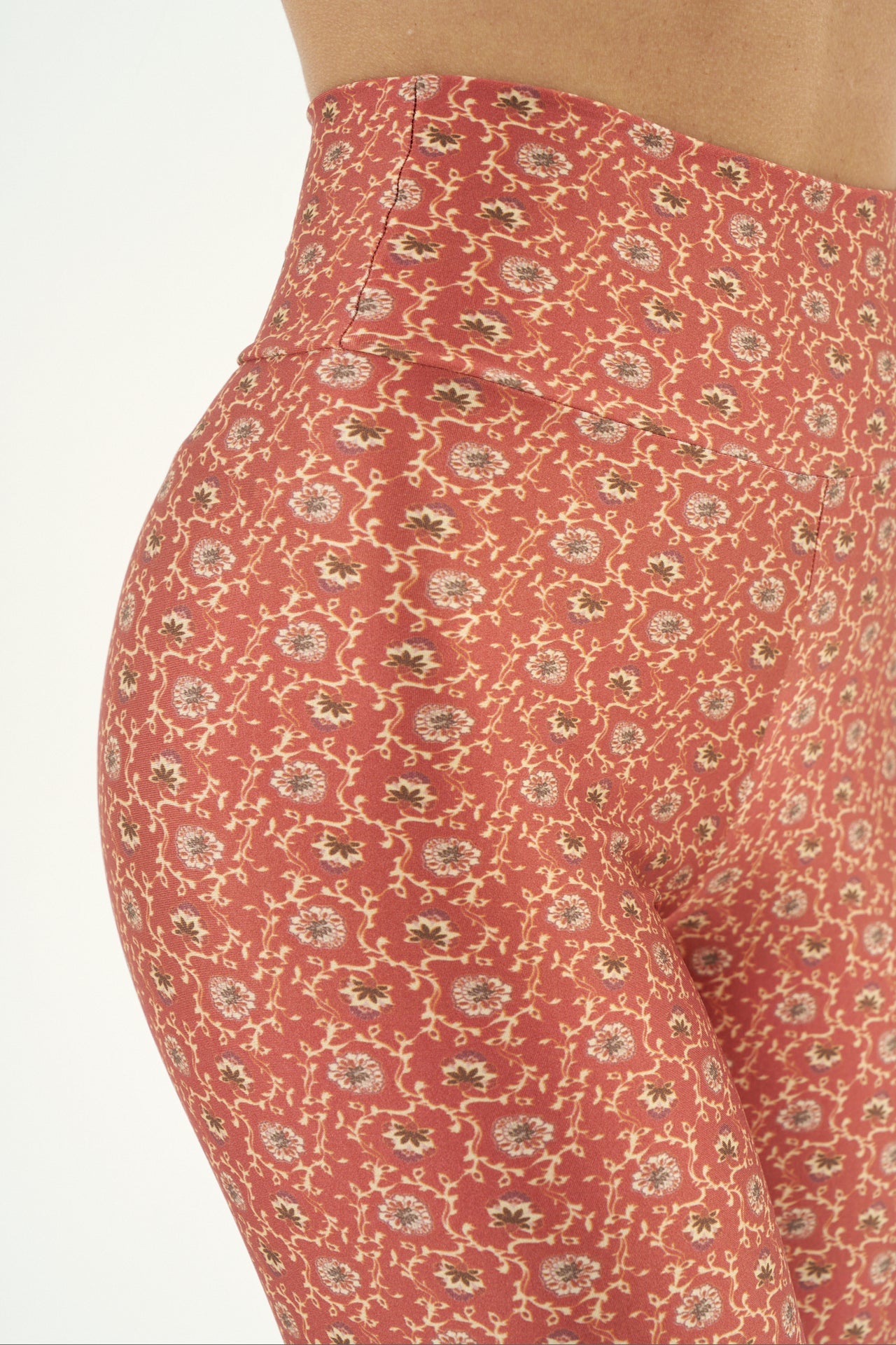 Calça Legging Slim Scarlet Flower
