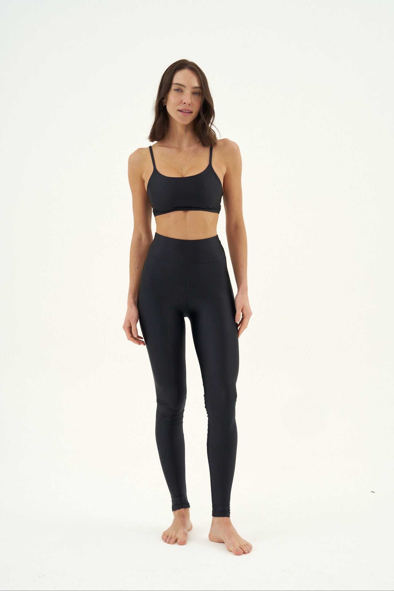 Pantalones tipo leggings ajustados negros