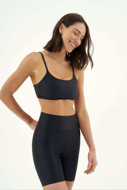 Pantalones cortos altos negros